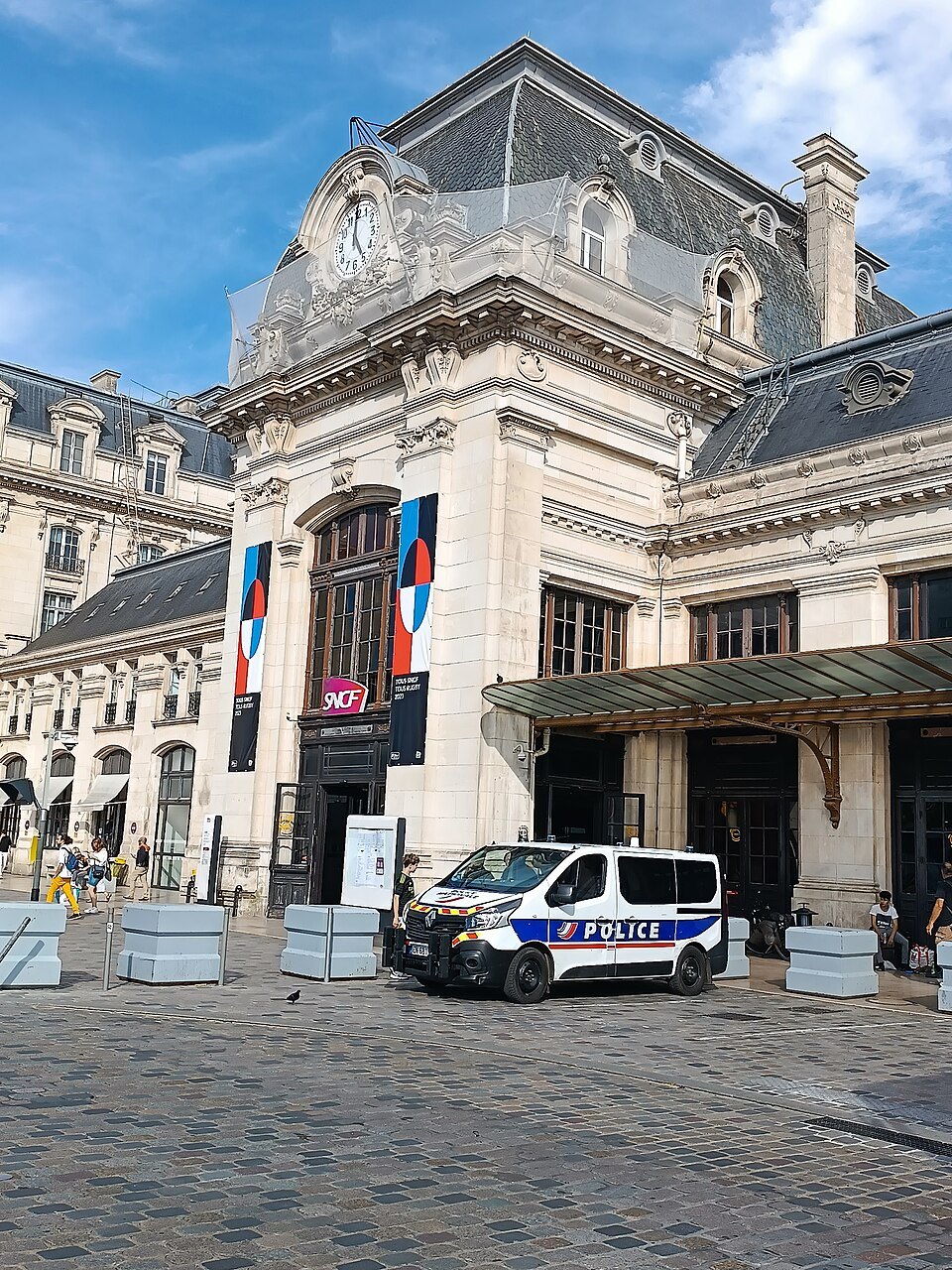 The station front, a police car parked outside